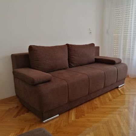 פודסטראנה Apartments Leptiric מראה חיצוני תמונה