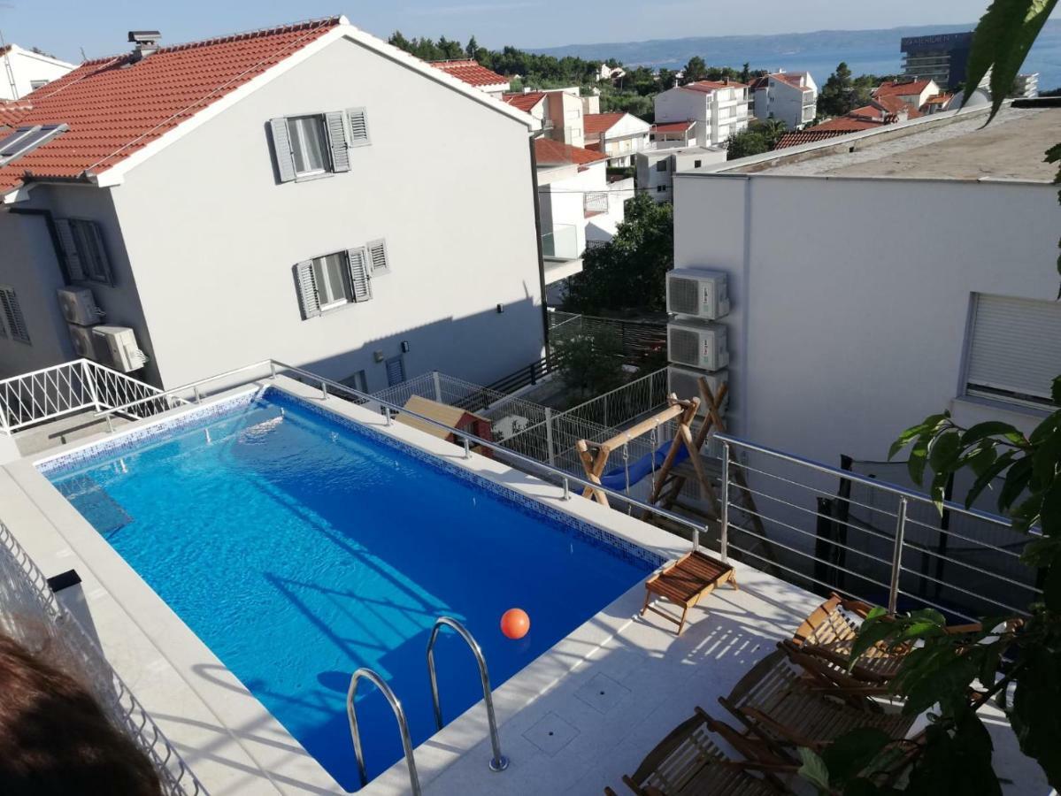 פודסטראנה Apartments Leptiric מראה חיצוני תמונה